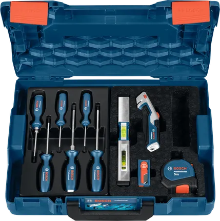 Bosch komplet ročnega orodja z izvijači, vodno tehtnico, rezalnikom in merilnim trakom.