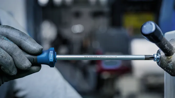 Object #200667006: 8140144_app_web_01