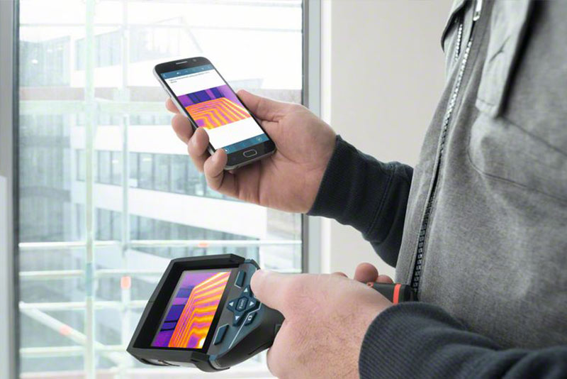 Виявляти підтікання чи протікання (вологі місця)