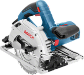 Ручна дискова пилка Bosch GKS 55+ GCE для різання деревини.